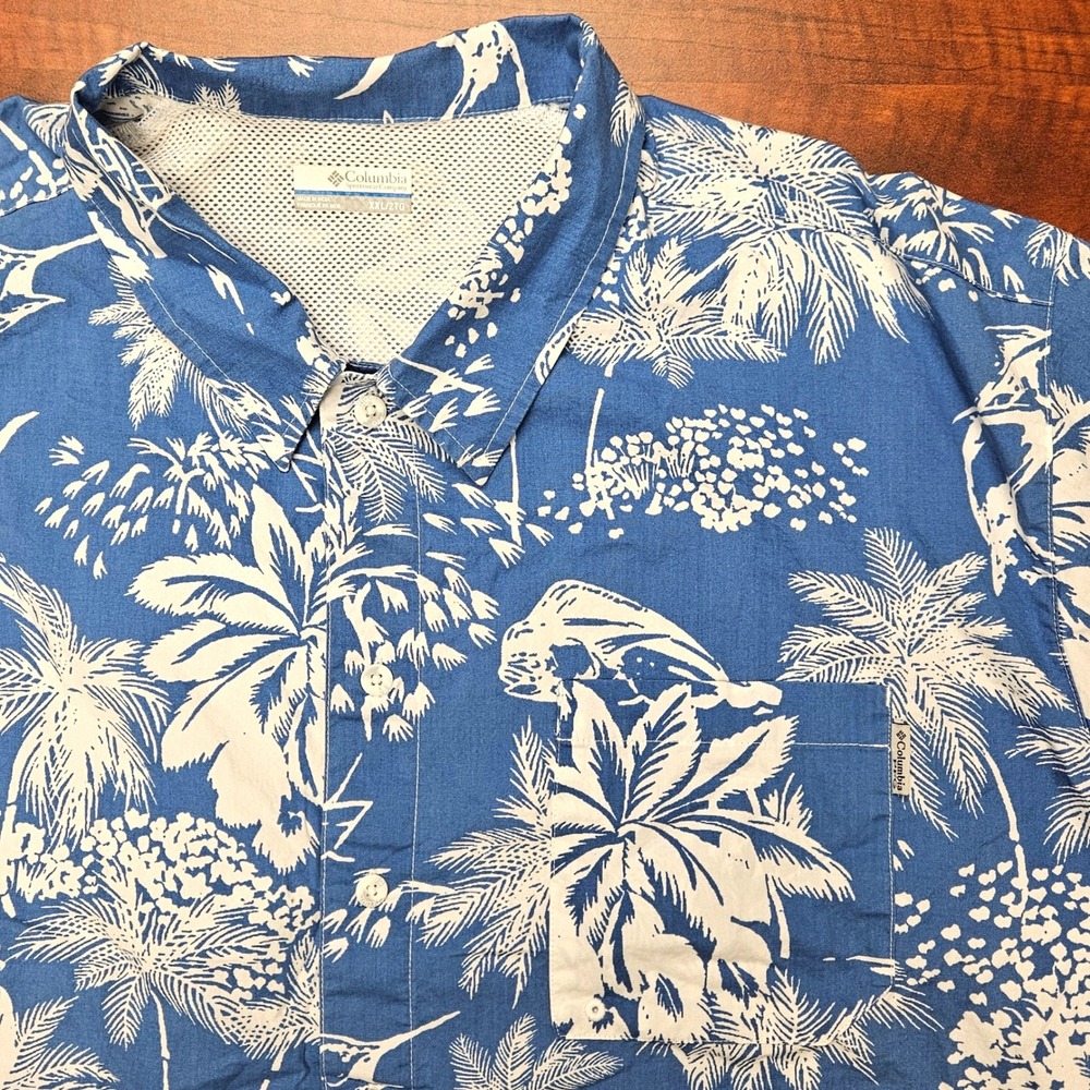 Columbia PFG Shirt Men XXL Blue Tropical Fish Palm Tree Button Up Coastal Angler